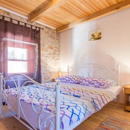 Сasa de vacaciones Stone Curlew Lisane Tinjske